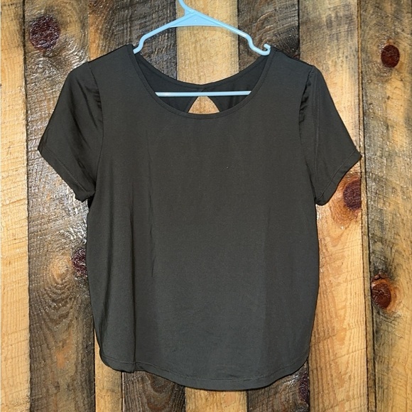 SHEIN Tops - Stylish semi crop open back